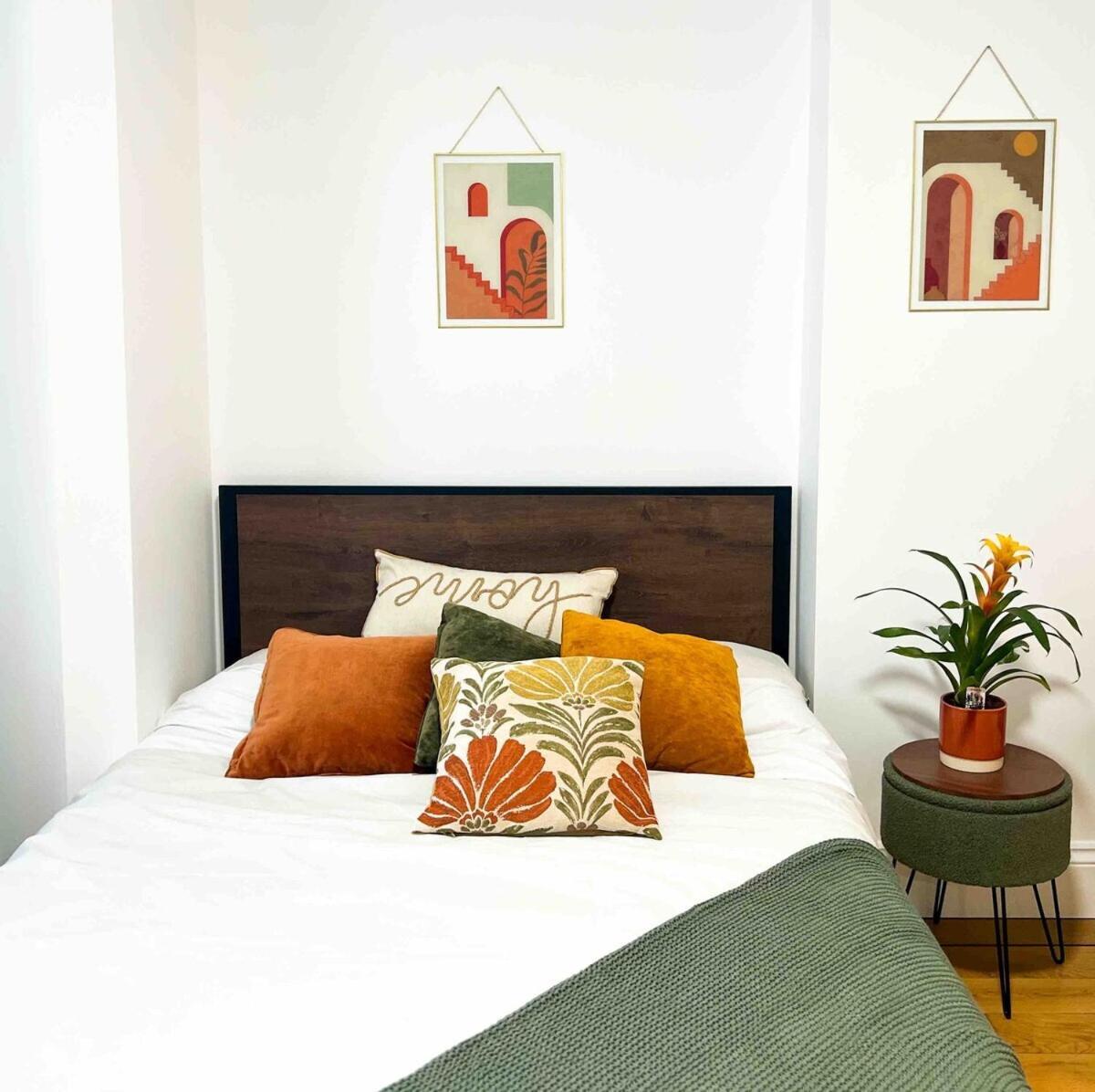 Zozy Happy Land Hotel London Exterior photo